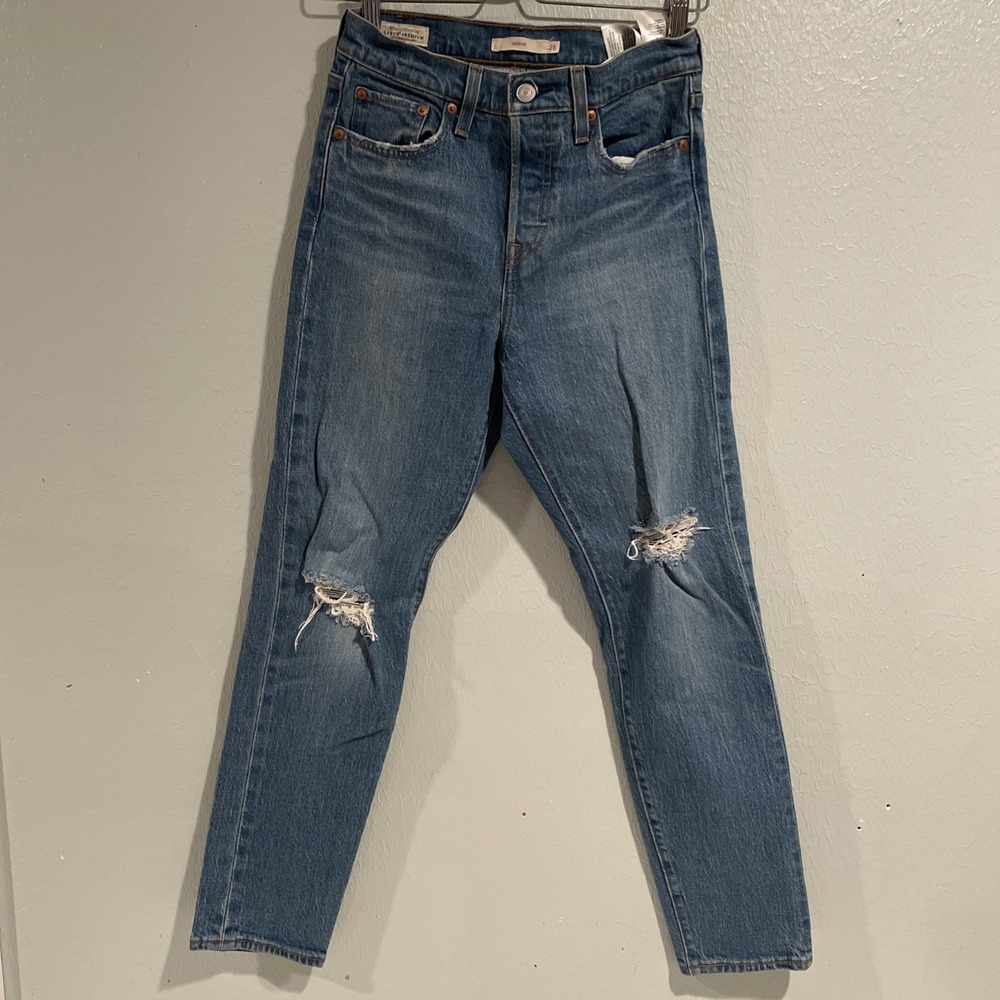 Levi's‎ Blue Denim Jeans Wedgie Straight 26 Button Fly Distressed
